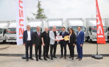 Anadolu Isuzu’dan Meltem Turizm’e 28 Adet NPR L Model kamyon teslimatı