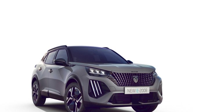 YENİ PEUGEOT 2008, 3 FARKLI MOTOR SEÇENEĞİYLE TÜRKİYE’DE!