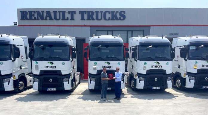 İmsan Group’a 50 adet yeni Renault Trucks T 520 çekici