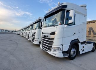 DAF Trucks Türkiye, 20 adet Yeni Nesil XG 480’i Öztürkler Petrol San. ve Tic. AŞ‘ye Mersin’de teslim etti.