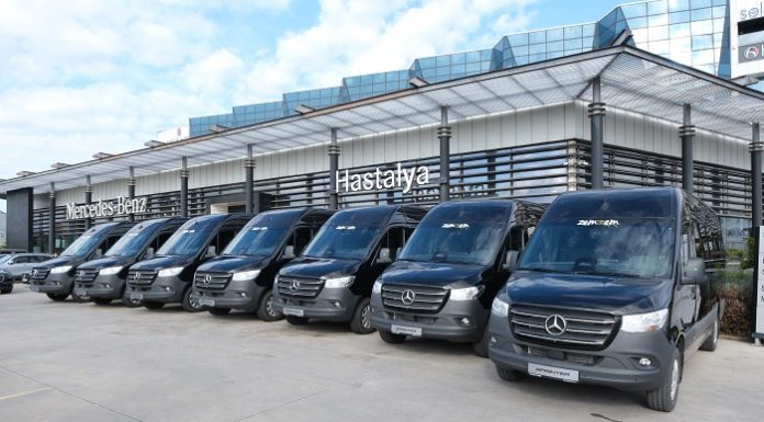 Zemzem Turizm’ e 150 Adet Mercedes-Benz Sprinter Minibüs Teslimatı