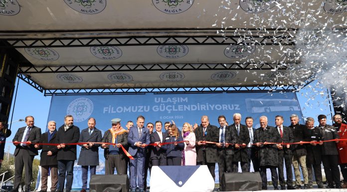 Anadolu Isuzu 2025 Yılının İlk Teslimatını Muğla Büyükşehir Belediyesi’ne yaptı