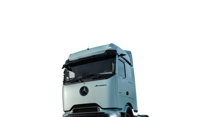 Aksaray Fabrikası’nda Üretimi Başlayan Mercedes-Benz Yeni Actros L Türkiye’de Yollara Çıkıyor!