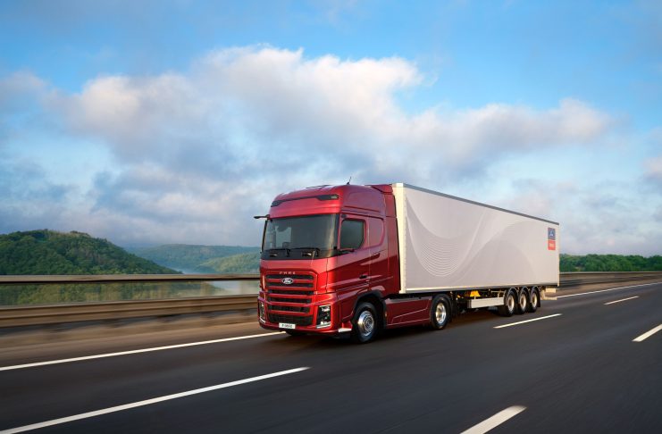 FORD TRUCKS YENİ F-MAX İLE ÇEKİCİ PAZARINDA VİTES YÜKSELTİYOR