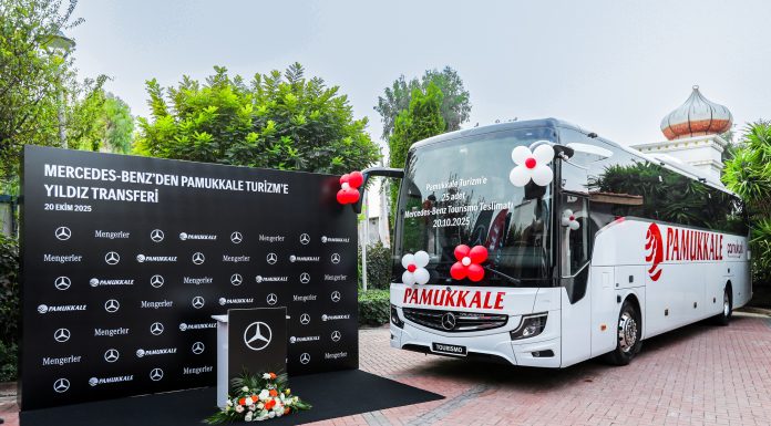 Pamukkale Turizm, Filosunu 25 Adet Mercedes-Benz Tourismo 16 RHD 2+1 ile Güçlendirdi