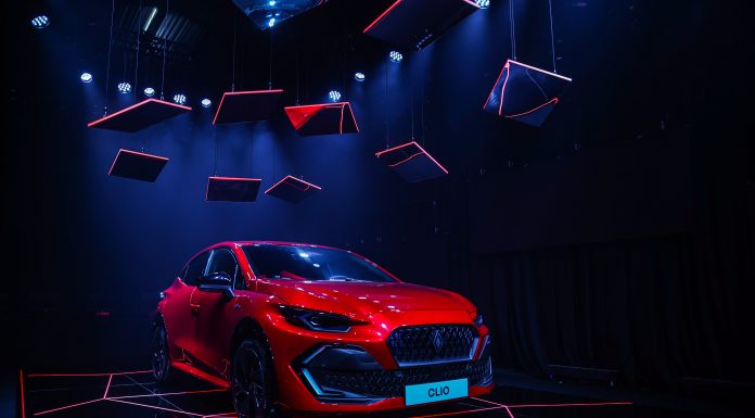 TÜRKİYE’NİN EN ÇOK SATAN OTOMOBİLİ CLIO, YENİ NESLİYLE TÜRKİYE’DE